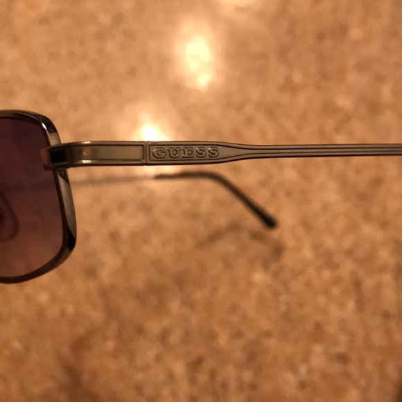 GUESS SUNGLASSES - Picture 5 of 6